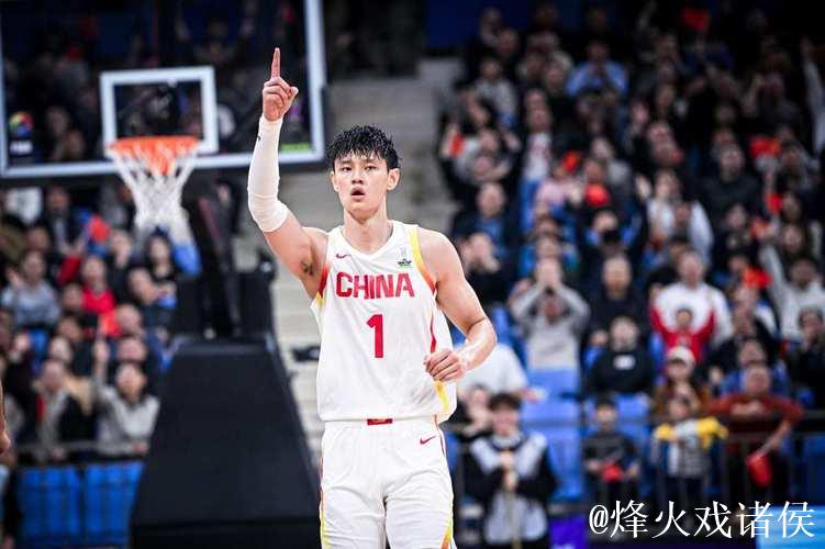 亚预赛-中国男篮101-53大胜关岛 曾凡博14+8